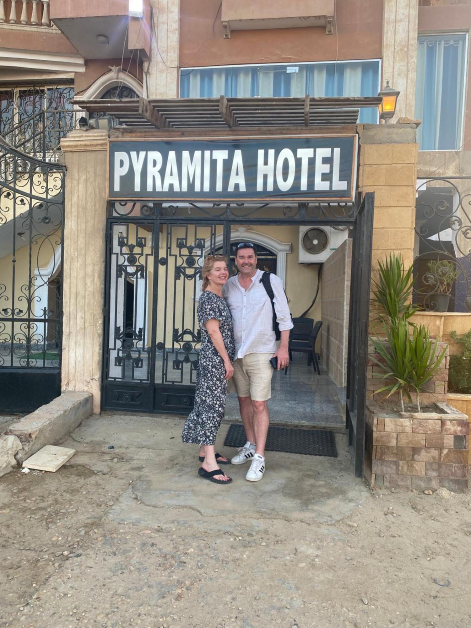 Pyramita Hotel Кайро Екстериор снимка